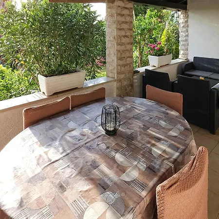 Apartment Beautiful In With Wifi Poreč